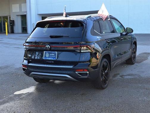 2025 Volkswagen Taos 1.5T SE