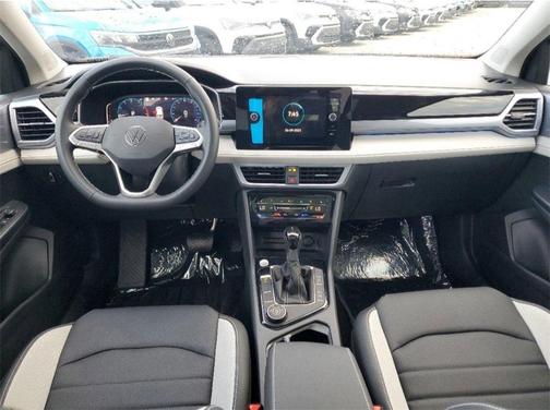 2025 Volkswagen Taos 1.5T SEL