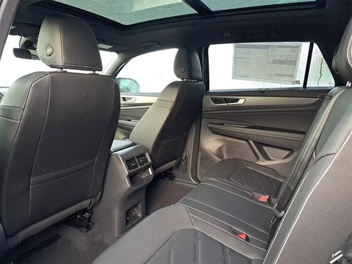 2026 Volkswagen Atlas Cross Sport 2.0T SE