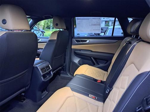 2026 Volkswagen Atlas Cross Sport 2.0T SE