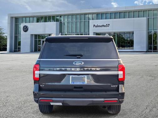 Gray Metallic 2024 Ford Expedition Max XLT