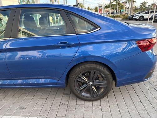 Rising Blue Metallic 2023 Volkswagen Jetta 1.5T SE