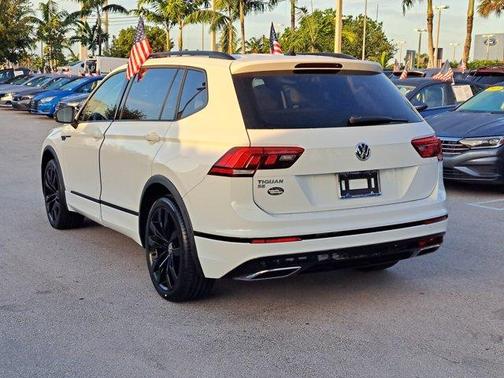 2021 Volkswagen Tiguan 2.0T SE R-Line Black