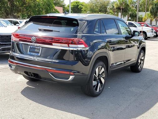 2025 Volkswagen Atlas Cross Sport 2.0T SE w/Technology