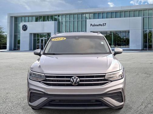 Pyrite Silver Metallic 2024 Volkswagen Tiguan 2.0T S