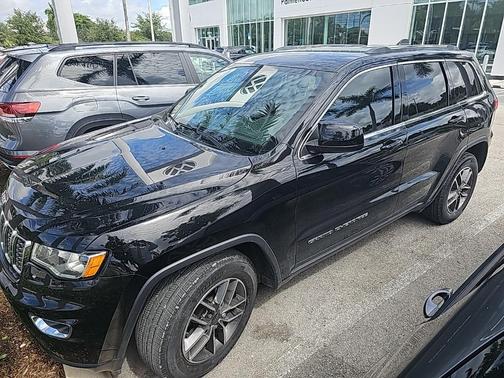 2019 Jeep Grand Cherokee Laredo E