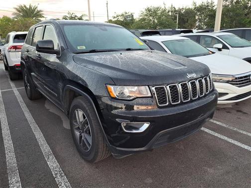 2019 Jeep Grand Cherokee Laredo E