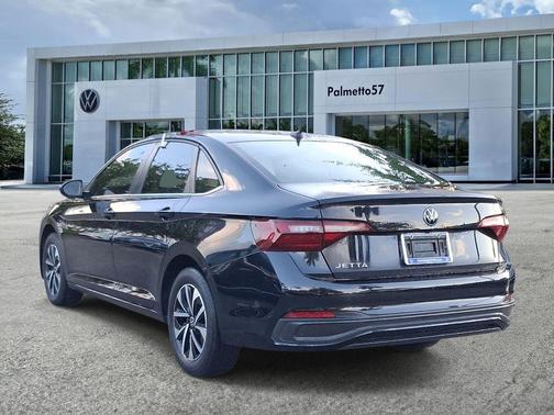 Deep Black Pearl Effect 2022 Volkswagen Jetta 1.5T S