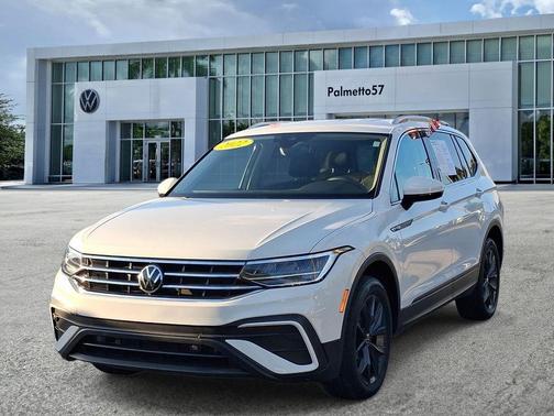 Pure White 2022 Volkswagen Tiguan 2.0T SE