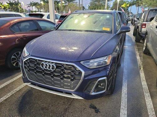 2023 Audi Q5 45 S line quattro Premium