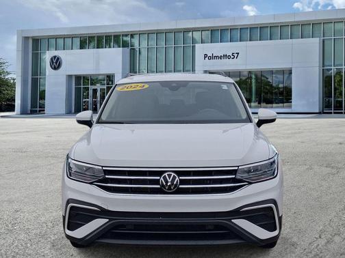 Pure White 2024 Volkswagen Tiguan 2.0T S