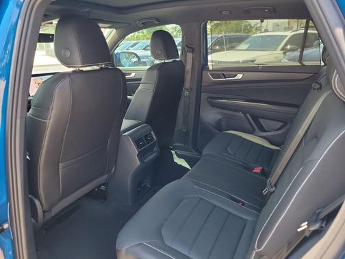 Mountain Lake Blue Metallic 2026 Volkswagen Atlas Cross Sport 2.0T SEL