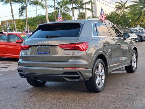 Chronos Gray Metallic 2024 Audi Q3 45 S line Premium