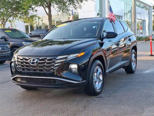 2024 Hyundai TUCSON SE