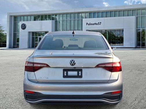 Pyrite Silver Metallic 2023 Volkswagen Jetta 1.5T Sport