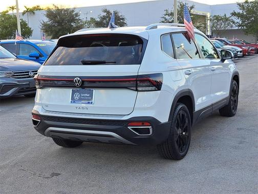 2025 Volkswagen Taos 1.5T SE