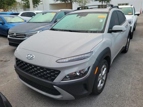 2023 Hyundai KONA SEL