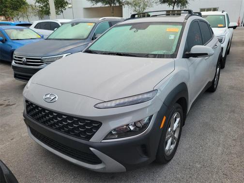 2023 Hyundai KONA SEL