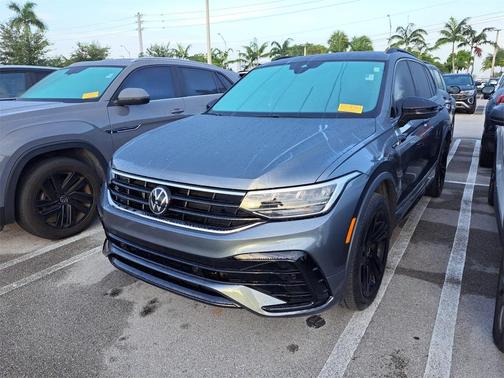 2023 Volkswagen Tiguan 2.0T SE R-Line Black