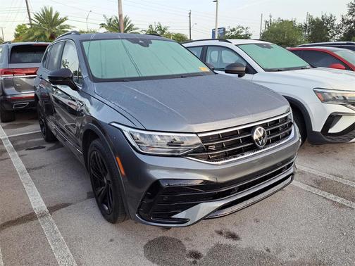 2023 Volkswagen Tiguan 2.0T SE R-Line Black
