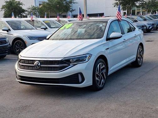 Opal White Pearl Effect 2024 Volkswagen Jetta 1.5T SEL