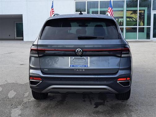 2025 Volkswagen Taos 1.5T SE