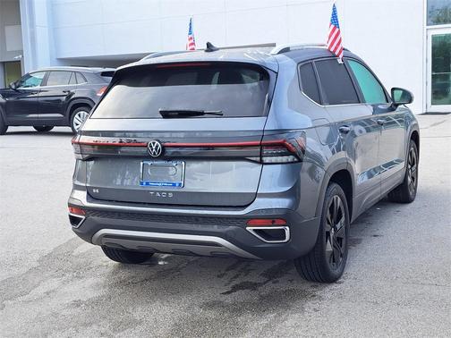 2025 Volkswagen Taos 1.5T SE