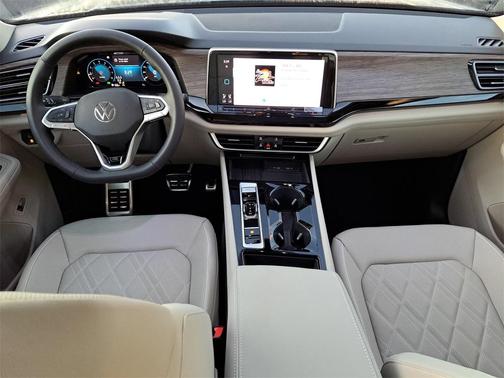 2025 Volkswagen Atlas 2.0T SEL Premium R-Line