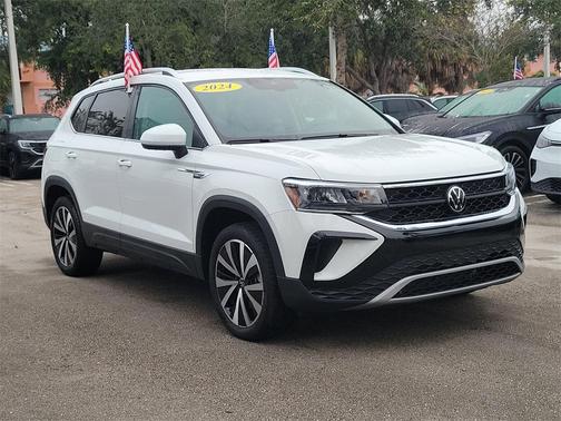 2024 Volkswagen Taos 1.5T SE