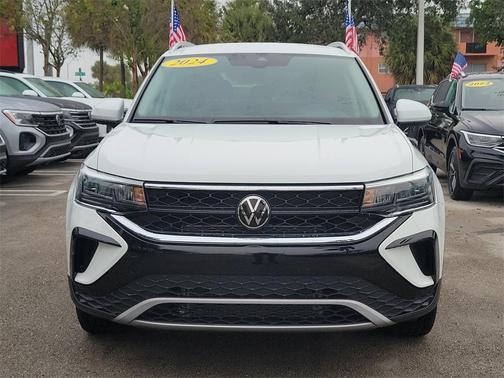 2024 Volkswagen Taos 1.5T SE