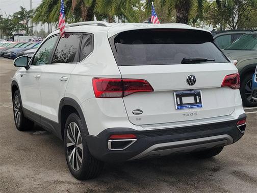 2024 Volkswagen Taos 1.5T SE