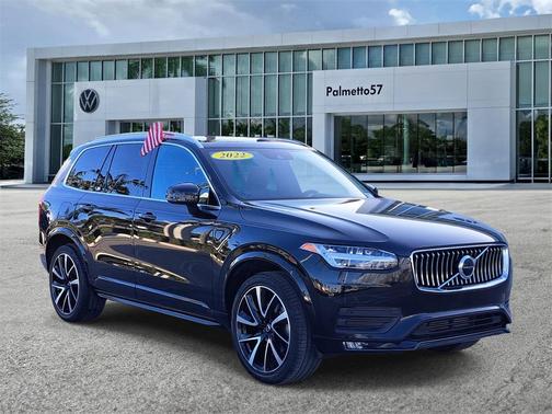 2022 Volvo XC90 T6 Momentum 7 Passenger