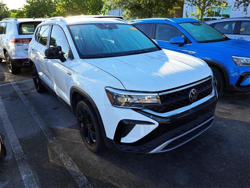 2023 Volkswagen Taos 1.5T SE