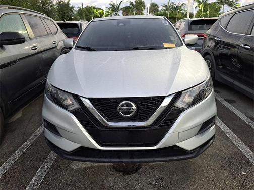 2022 Nissan Rogue Sport S