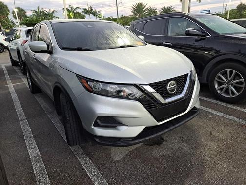 2022 Nissan Rogue Sport S