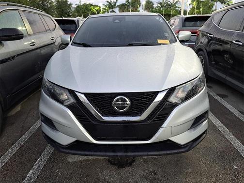 2022 Nissan Rogue Sport S