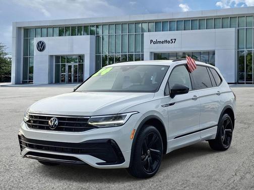 Opal White Pearl Effect 2024 Volkswagen Tiguan 2.0T SE R-Line Black