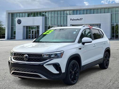 Pure White 2023 Volkswagen Taos 1.5T SE