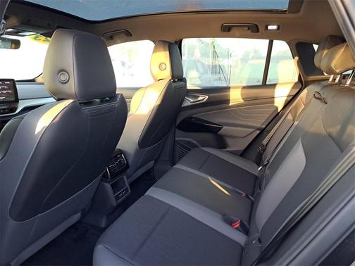 2023 Volkswagen ID.4 S