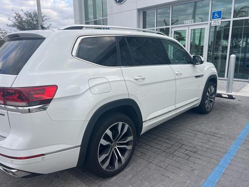 2023 Volkswagen Atlas 3.6L SEL Premium R-Line