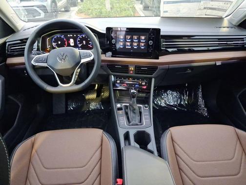 Deep Black Pearl Effect 2026 Volkswagen Jetta 1.5T SEL