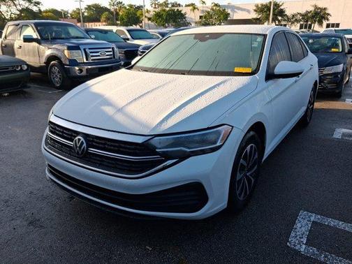 Pure White 2023 Volkswagen Jetta 1.5T S