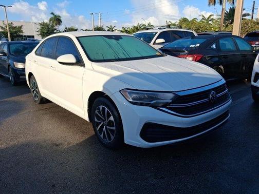 Pure White 2023 Volkswagen Jetta 1.5T S