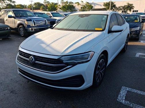 Pure White 2023 Volkswagen Jetta 1.5T S