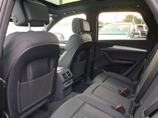 Florett Silver Metallic 2025 Audi Q5 45 S line quattro Premium