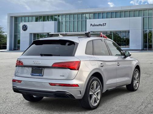 Florett Silver Metallic 2025 Audi Q5 45 S line quattro Premium