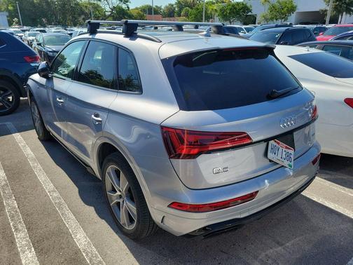 Florett Silver Metallic 2025 Audi Q5 45 S line quattro Premium
