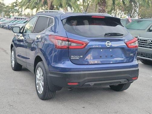 2021 Nissan Rogue Sport SV