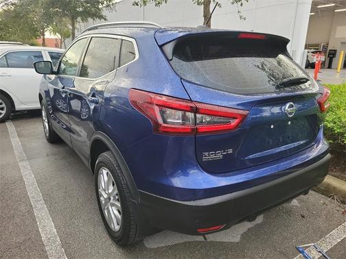 2021 Nissan Rogue Sport SV