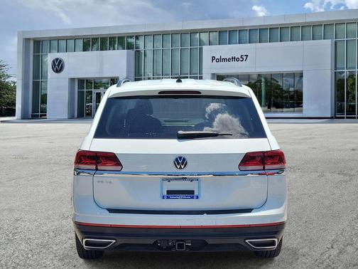 Pure White 2022 Volkswagen Atlas 3.6L SE w/Technology